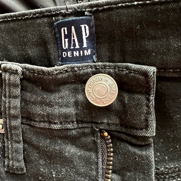 Black GAP jeans - Picture 2 of 4